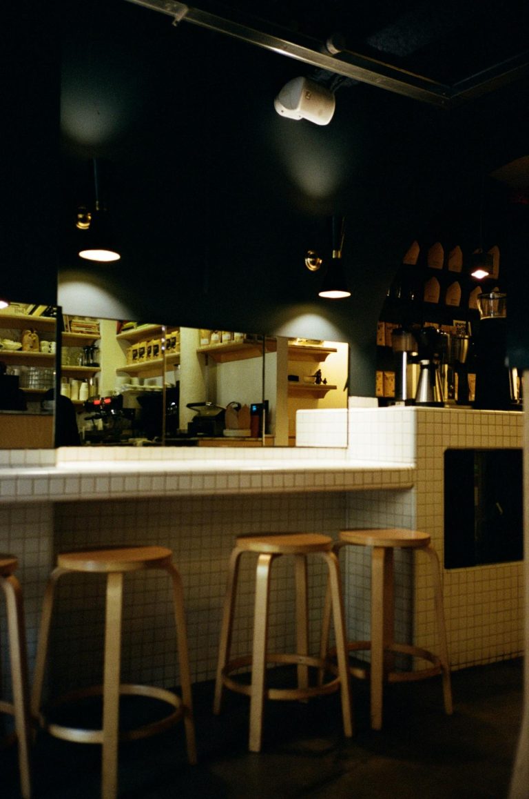 White Tiled Kitchen Counter