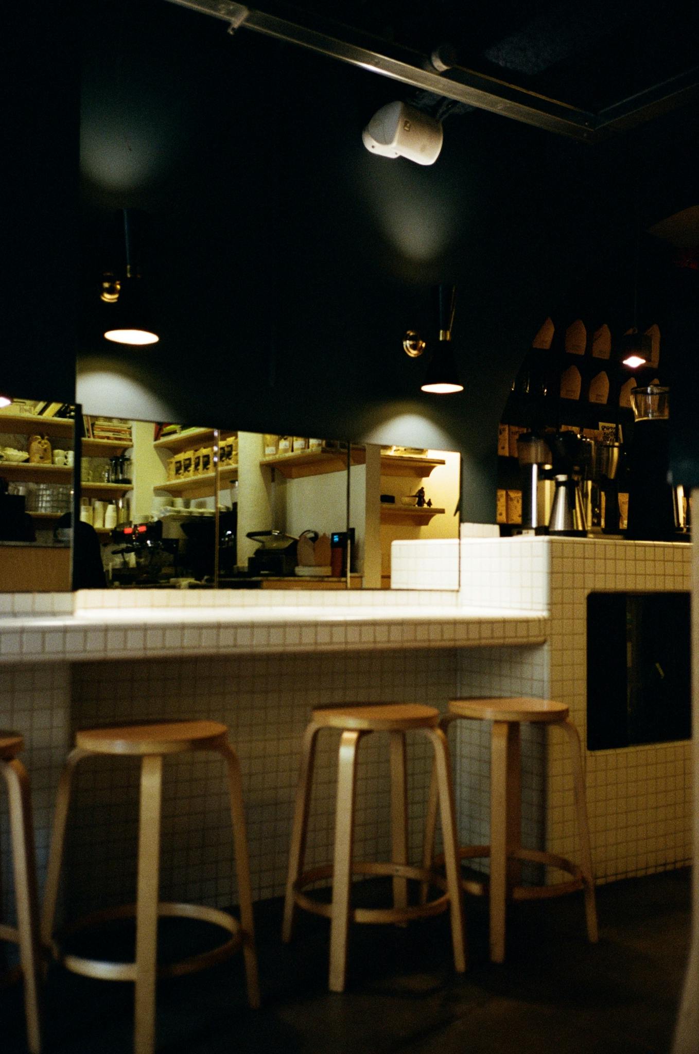 White Tiled Kitchen Counter